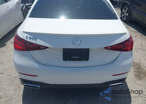 2023 Mercedes-Benz C 300 Sedan z USA, uszkodzony, nr VIN W1KAF4GB9PR090892